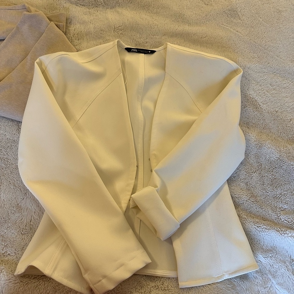 Zara white top